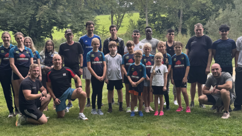 Auftaktveranstaltung der inklusiven Lauftreffs in Bad Arolsen Gruppenbild inklusiver Lauftreff Bad Arolsen